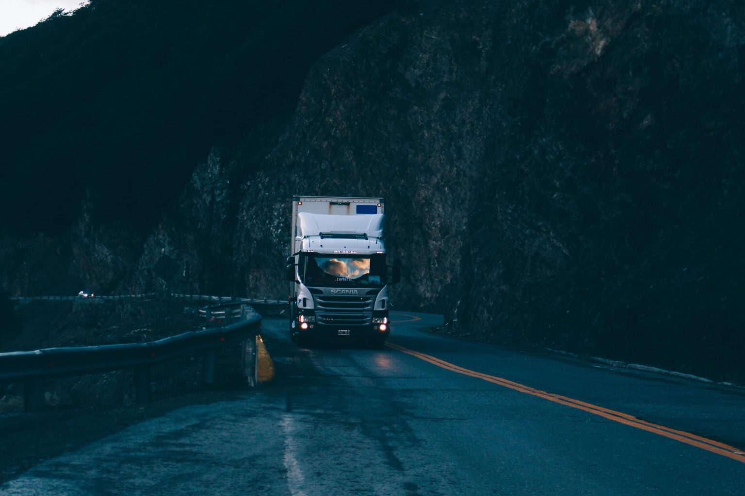 One Critically Injured In Big Rig Accident On 15 Freeway Near Wild Wash ...